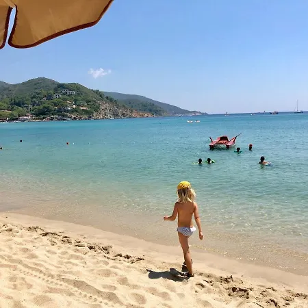 Casa Pineta Elba, A Short Walk From The Sea *